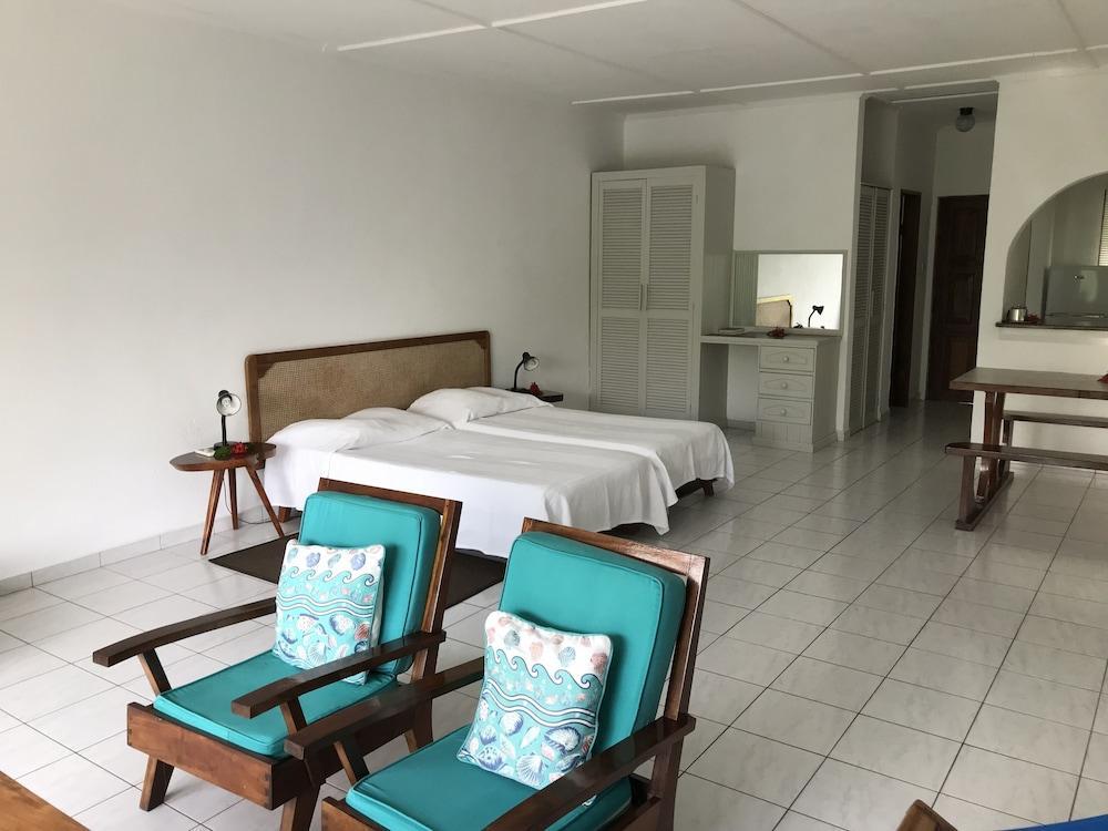 Michel Holiday Apartments Victoria Ngoại thất bức ảnh